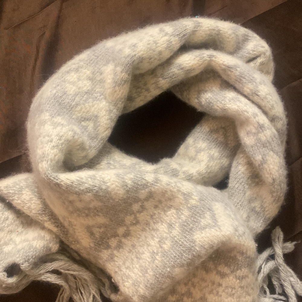Lauren Ralph Lauren Merino wool scarf Gorgeous! 🎀